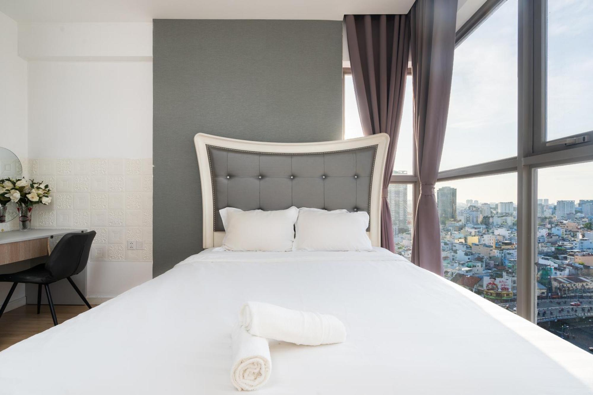 Kala Rivergate Apartments Near Ben Thanh Ho Chi Minh City Exterior photo